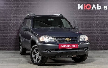 Chevrolet Niva I рестайлинг, 2018 год, 800 000 рублей, 3 фотография