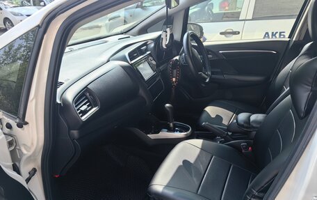 Honda Fit III, 2017 год, 1 200 000 рублей, 2 фотография