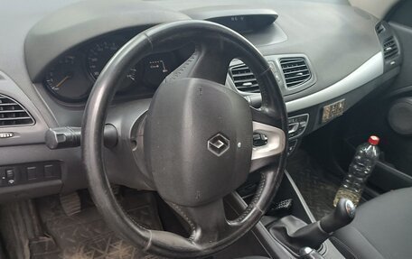 Renault Fluence I, 2012 год, 650 000 рублей, 2 фотография