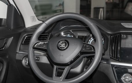 Skoda Kamiq I, 2025 год, 1 800 100 рублей, 18 фотография