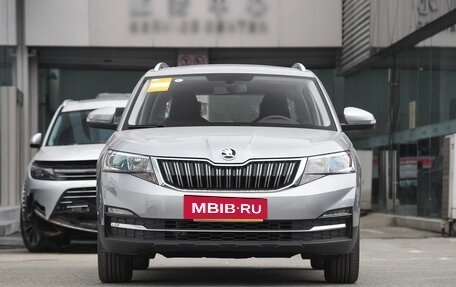Skoda Kamiq I, 2025 год, 1 800 100 рублей, 8 фотография