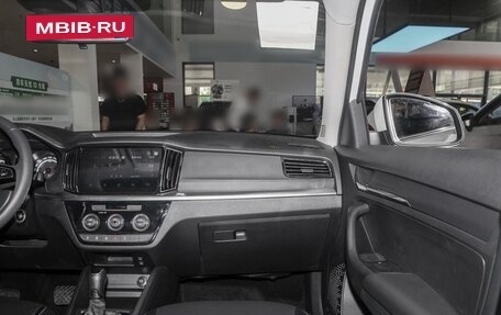 Skoda Kamiq I, 2025 год, 1 800 100 рублей, 19 фотография