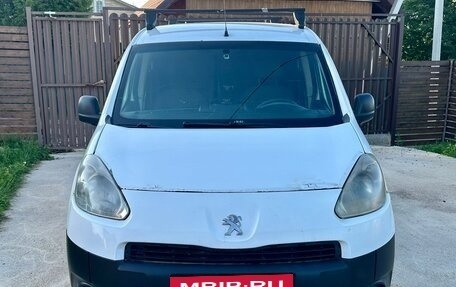 Peugeot Partner II рестайлинг 2, 2013 год, 400 000 рублей, 3 фотография