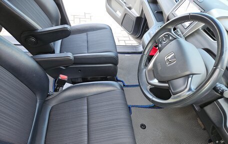 Honda Freed II, 2017 год, 1 350 000 рублей, 3 фотография