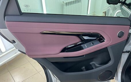 Land Rover Range Rover Evoque II, 2025 год, 5 600 000 рублей, 19 фотография