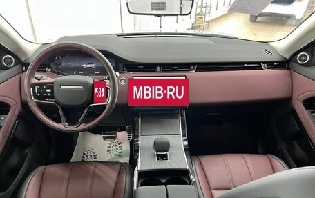 Land Rover Range Rover Evoque II, 2025 год, 5 600 000 рублей, 20 фотография