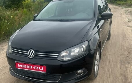 Volkswagen Polo VI (EU Market), 2010 год, 680 000 рублей, 2 фотография
