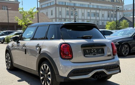 MINI Hatch, 2021 год, 2 990 000 рублей, 6 фотография