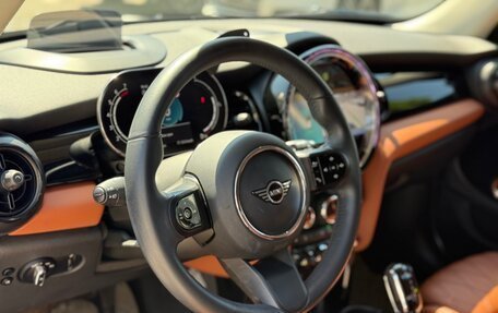 MINI Hatch, 2021 год, 2 990 000 рублей, 9 фотография