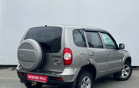 Chevrolet Niva I рестайлинг, 2017 год, 725 000 рублей, 6 фотография