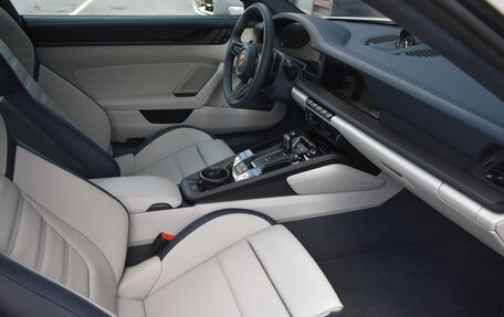 Porsche 911, 2025 год, 31 500 000 рублей, 16 фотография