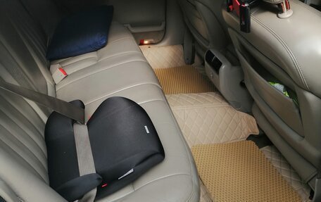 Lincoln Town Car III рестайлинг, 2004 год, 1 550 000 рублей, 6 фотография