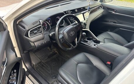 Toyota Camry, 2020 год, 2 850 000 рублей, 6 фотография