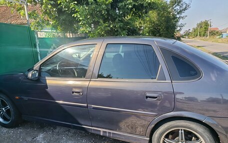 Opel Vectra B рестайлинг, 2000 год, 310 000 рублей, 4 фотография