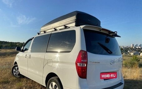 Hyundai Grand Starex Grand Starex I рестайлинг 2, 2018 год, 4 000 000 рублей, 13 фотография