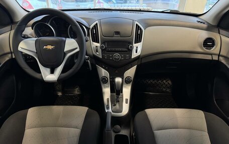 Chevrolet Cruze II, 2015 год, 868 000 рублей, 8 фотография