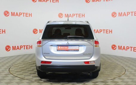 Mitsubishi Outlander III рестайлинг 3, 2013 год, 1 304 000 рублей, 6 фотография