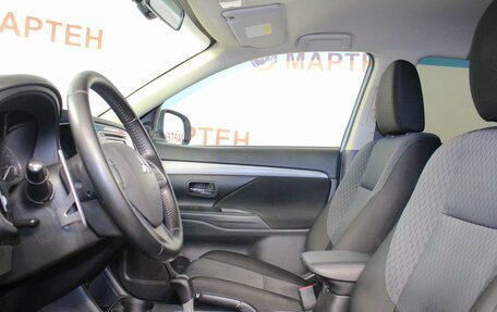 Mitsubishi Outlander III рестайлинг 3, 2013 год, 1 304 000 рублей, 9 фотография
