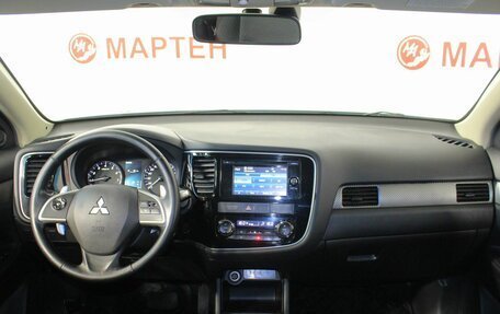 Mitsubishi Outlander III рестайлинг 3, 2013 год, 1 304 000 рублей, 16 фотография