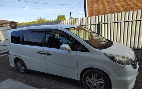 Honda Stepwgn III, 2008 год, 920 000 рублей, 3 фотография