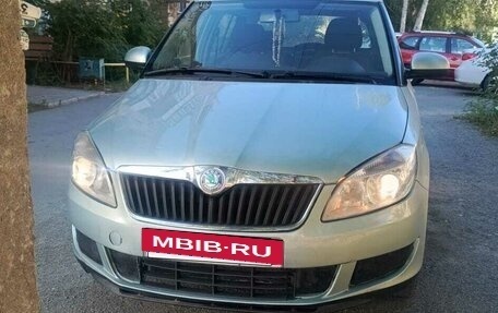 Skoda Fabia II, 2010 год, 400 000 рублей, 3 фотография