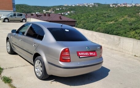 Skoda Superb III рестайлинг, 2006 год, 670 000 рублей, 3 фотография