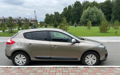 Renault Megane III, 2013 год, 599 000 рублей, 3 фотография