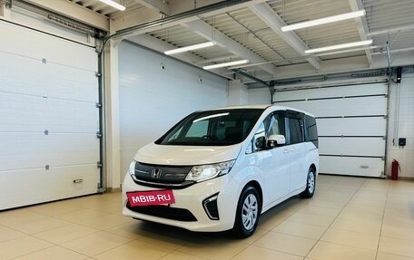 Honda Stepwgn IV, 2017 год, 2 249 900 рублей, 2 фотография