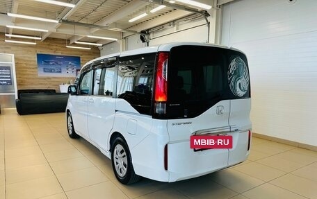 Honda Stepwgn IV, 2017 год, 2 249 900 рублей, 4 фотография