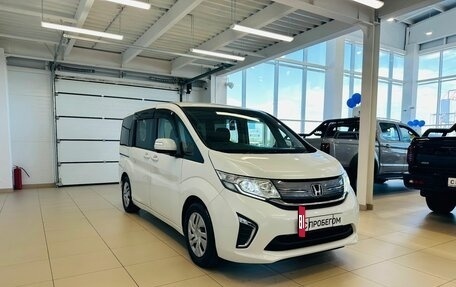 Honda Stepwgn IV, 2017 год, 2 249 900 рублей, 8 фотография