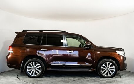 Toyota Land Cruiser 200, 2016 год, 5 199 000 рублей, 7 фотография