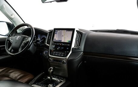 Toyota Land Cruiser 200, 2016 год, 5 199 000 рублей, 12 фотография