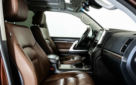 Toyota Land Cruiser 200, 2016 год, 5 199 000 рублей, 27 фотография