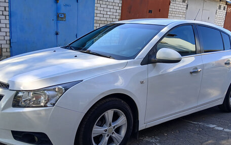 Chevrolet Cruze II, 2012 год, 698 000 рублей, 2 фотография