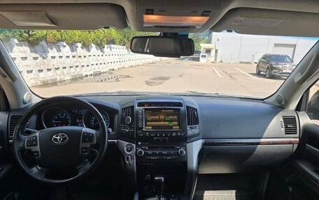 Toyota Land Cruiser 200, 2011 год, 2 700 000 рублей, 9 фотография