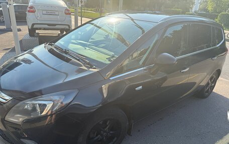 Opel Zafira C рестайлинг, 2013 год, 675 000 рублей, 2 фотография