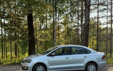 Volkswagen Polo VI (EU Market), 2017 год, 1 280 000 рублей, 2 фотография