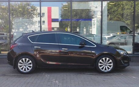 Opel Astra J, 2013 год, 870 000 рублей, 4 фотография