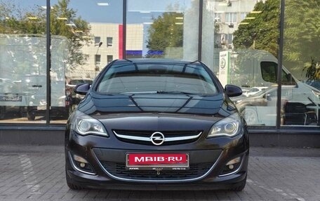 Opel Astra J, 2013 год, 870 000 рублей, 2 фотография