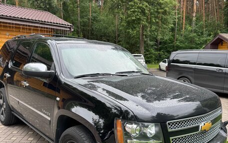 Chevrolet Tahoe III, 2013 год, 2 790 000 рублей, 1 фотография