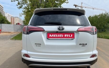 Toyota RAV4, 2018 год, 2 900 000 рублей, 6 фотография