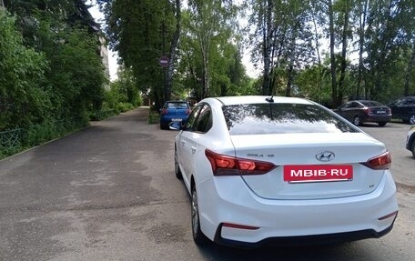 Hyundai Solaris II рестайлинг, 2019 год, 1 200 000 рублей, 4 фотография