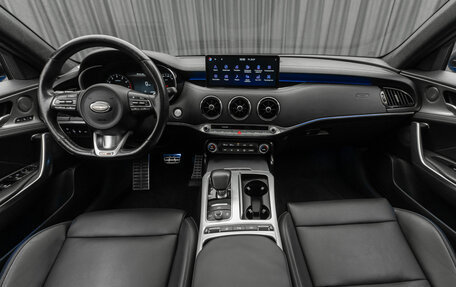 KIA Stinger I, 2021 год, 3 090 000 рублей, 10 фотография