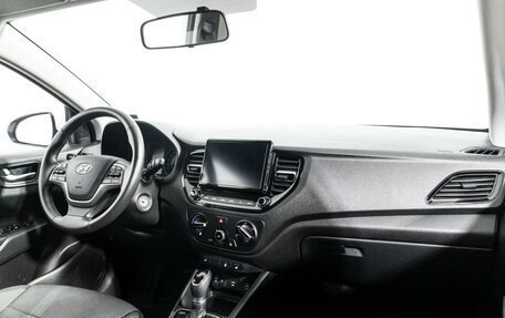 Hyundai Solaris II рестайлинг, 2021 год, 1 399 000 рублей, 9 фотография