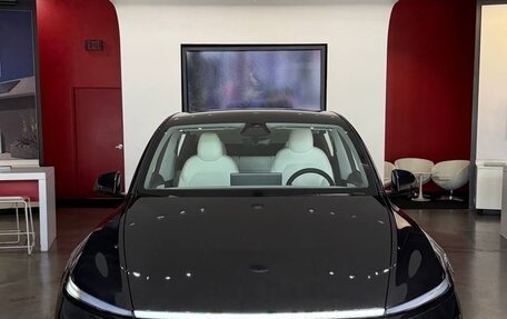 Tesla Model Y I, 2025 год, 6 789 000 рублей, 3 фотография