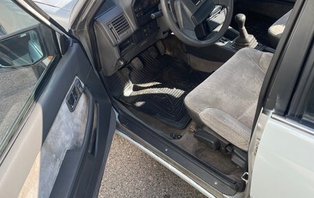 Mazda 626, 1985 год, 175 000 рублей, 6 фотография