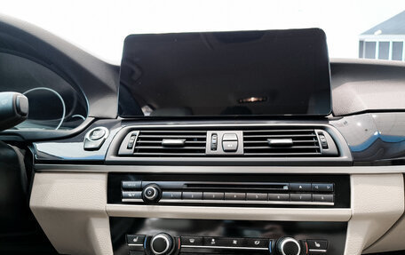 BMW 5 серия, 2015 год, 1 950 000 рублей, 18 фотография