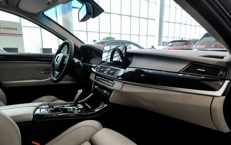 BMW 5 серия, 2015 год, 1 950 000 рублей, 13 фотография