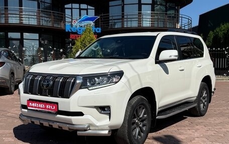 Toyota Land Cruiser Prado 150 рестайлинг 2, 2019 год, 6 000 000 рублей, 1 фотография