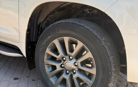 Toyota Land Cruiser Prado 150 рестайлинг 2, 2019 год, 6 000 000 рублей, 4 фотография